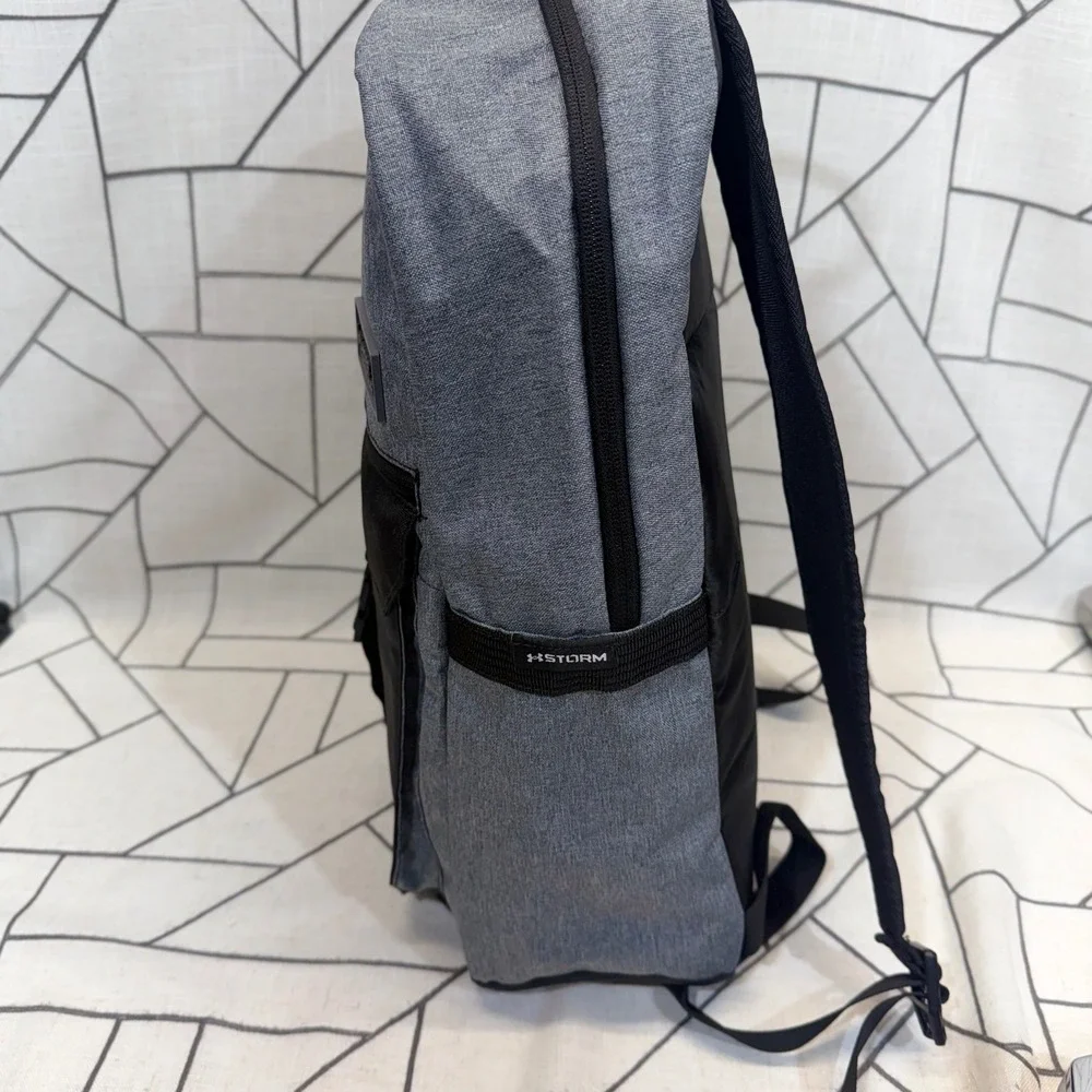 Under Armour Backpack OSFM Grey UNC Bears‎ Laptop Sleeve Buckle Pocket